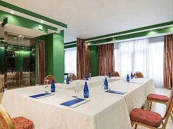 Oca Centro Szálloda Burgo