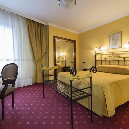 Oca Centro 호텔 4*